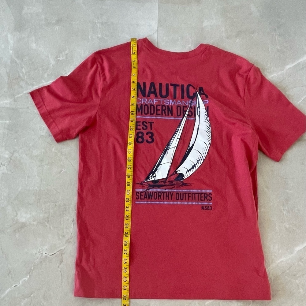 Nautica Tshirt Size Large Red Color Crew Neck
Men’s Graphic T-Shirt Cotton - Picture 2 of 5